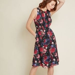 Modcloth Flaunts and Needs Chiffon Rose Dress